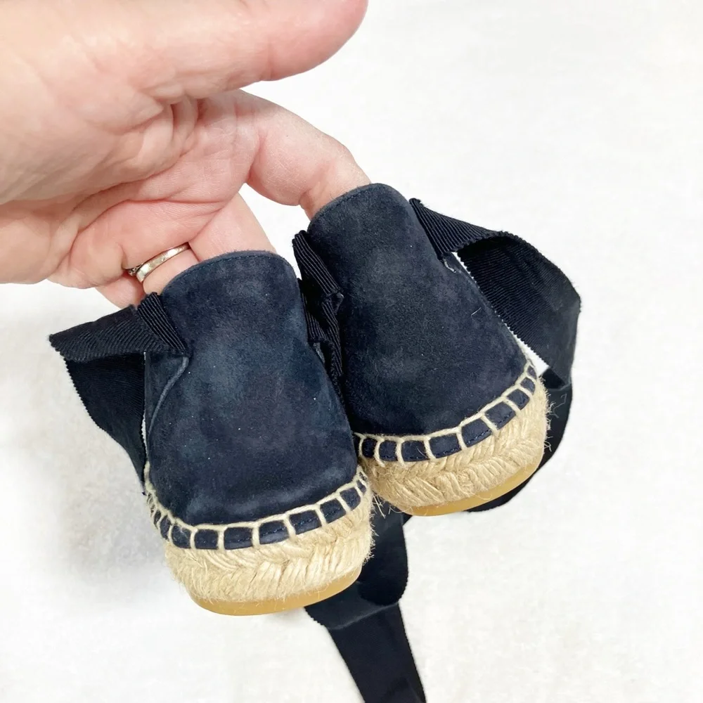 🔥Vince navy suede and canvas ankle tie up espadrilles. Sz7 NEW